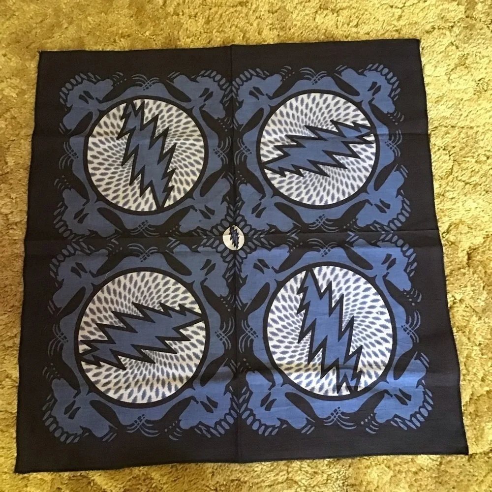 Blue steal your face bandana NWT